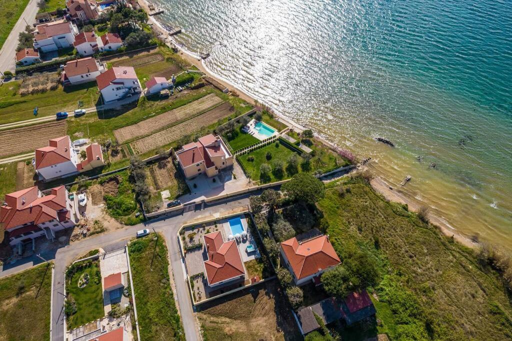 Villa Mattina, With Heated Pool And Jacuzzi Privlaka  Exterior foto